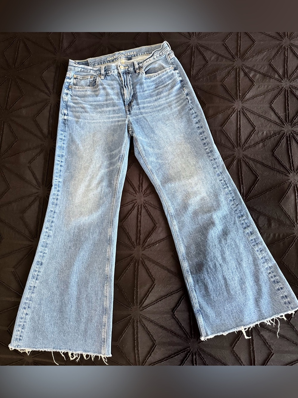 American Eagle Outfitters Low Rise Baggy Flare Jeans 8 short